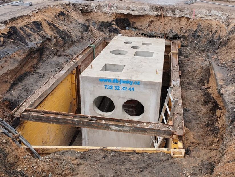 detailní reference, Betonová jímka na uklidnění vod PM10, MONDI Štětí, db betonové jímky